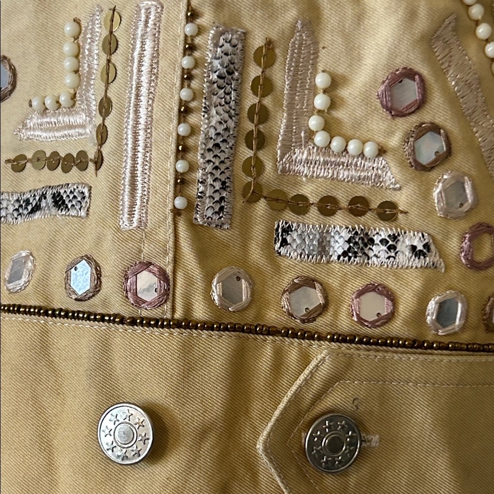 Women's Embroidered Jacket - Picture 7 of 16